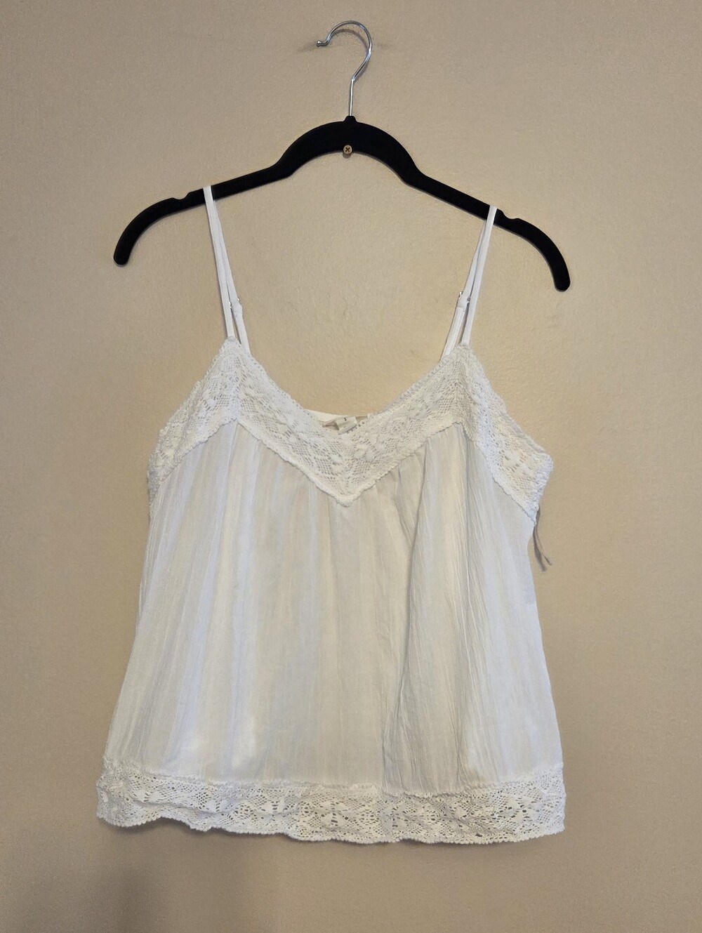 A.N.A. A New Approach White Lace Trim Cami Top NWT (See Description)